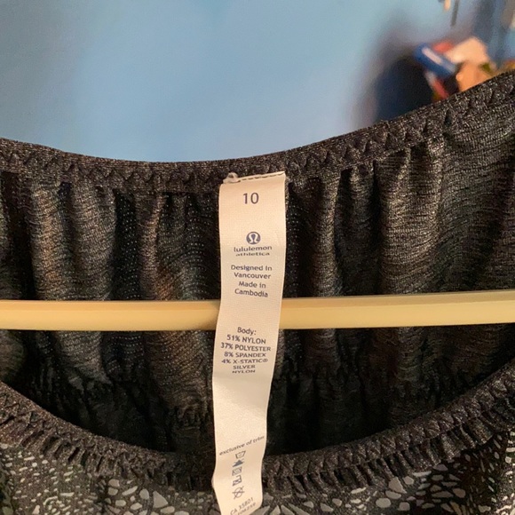 Lululemon shirt - Picture 2 of 3